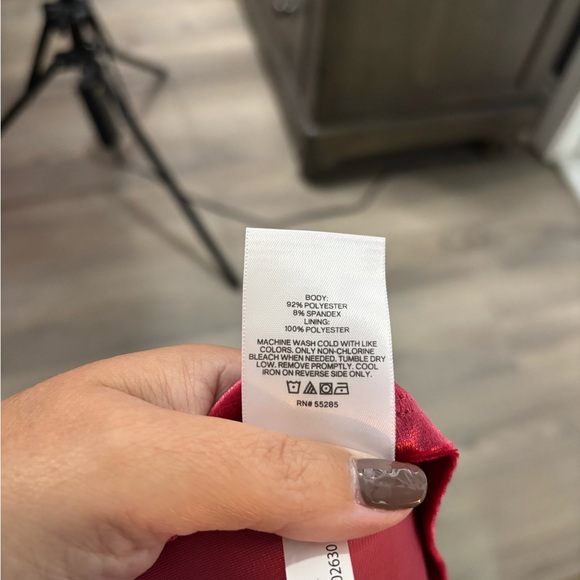 Express Red Velvet Long Sleeve Cinched Front Sweetheart Neck Top Medium - Picture 6 of 6